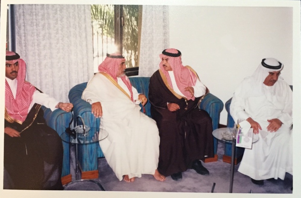 زيارة مشائخ بني سالم من قبيلة حرب لديوان آل العتيقي في الكويت سنة ١٩٩٨م